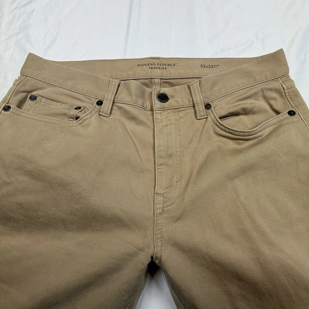 Lot Of 2 Banana Republic Travelers 32x32 Slim Fit 1 Navy 1 Khaki  5Pocket Pants
